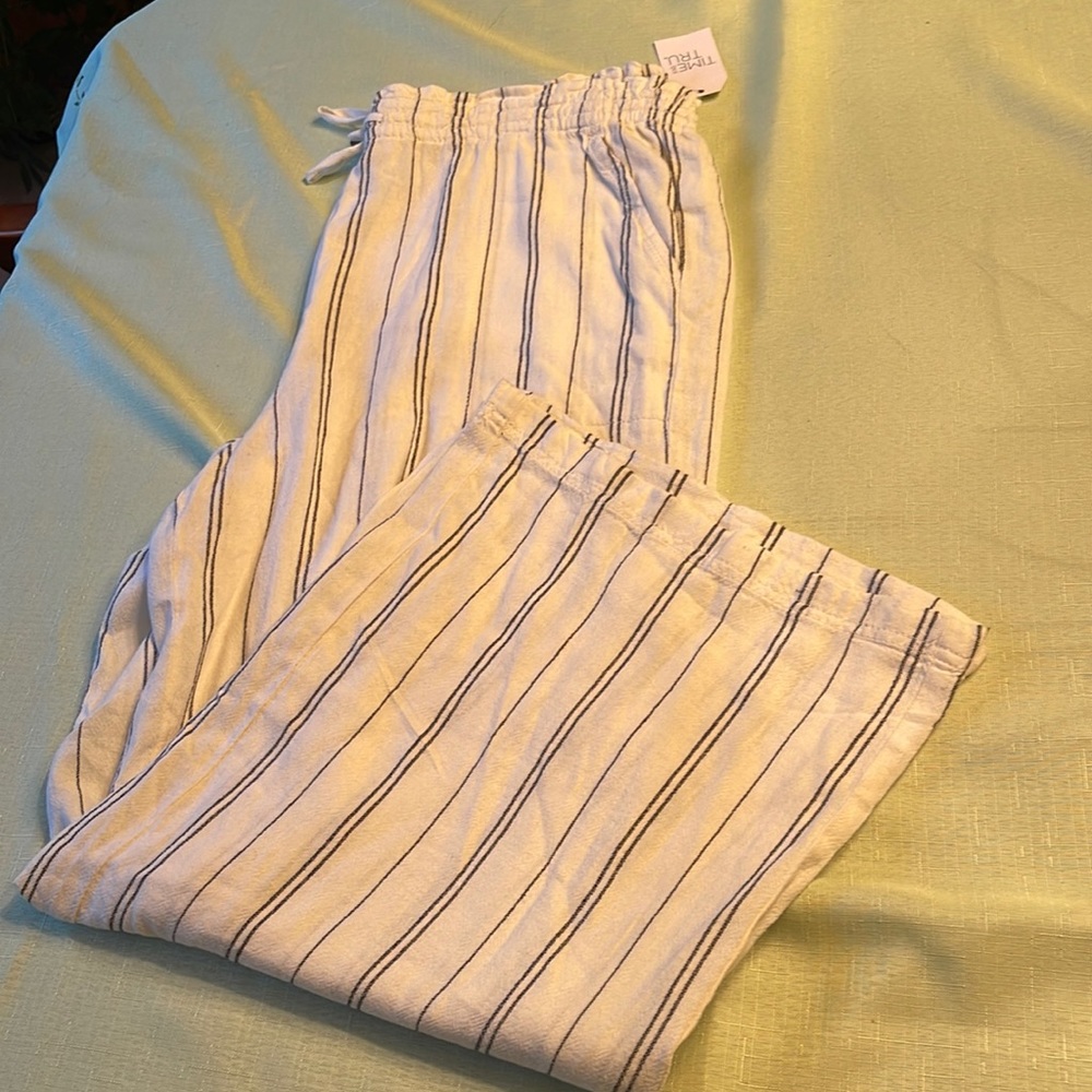 Time and tru beach pants NWT